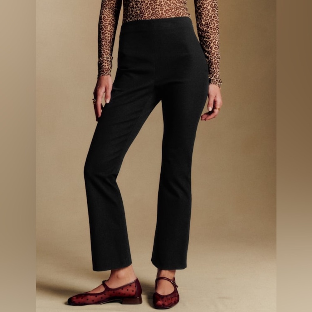 Sézane Black Tailored Straight Leg Pants Size 38 (US 6) Side Zip Chic Parisian